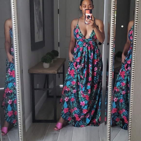 Floral maxi dress - Picture 2 of 7